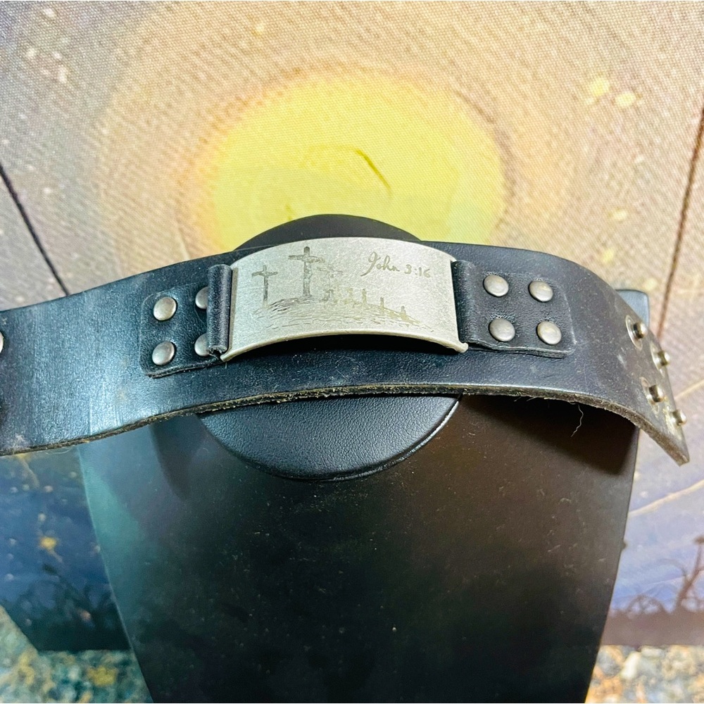 ✝️Goth HandMade Black Leather & Metal John 3:16, 3 Crosses Golgotha Snap Cuff.